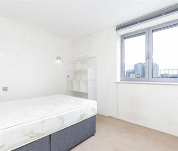 Impressive 2 bedroom 2 bathroom with terrace in central London - Photo 6