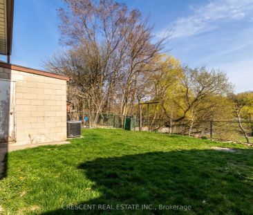 51 Black Creek Boulevard #Upper - Photo 4