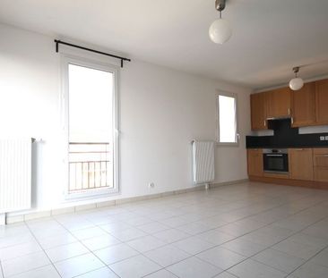 Appartement à louer 2 pièces • Corbeil-Essonnes - Photo 1