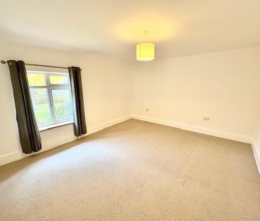 4 bedroom detached house to rent - Photo 4