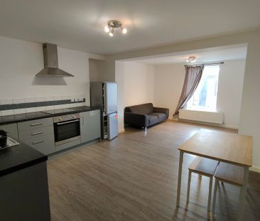 Ground Floor Flat, Graig Terrace, Manselton, Swansea, SA5 8PT - Photo 5