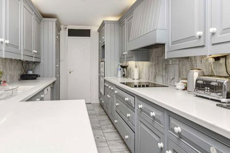 3 bedroom flat to rent - Photo 5