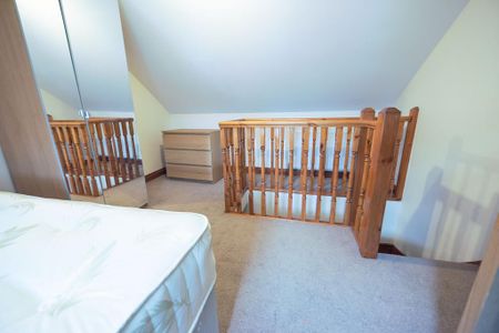 4 bedroom terraced house to rent - Photo 5