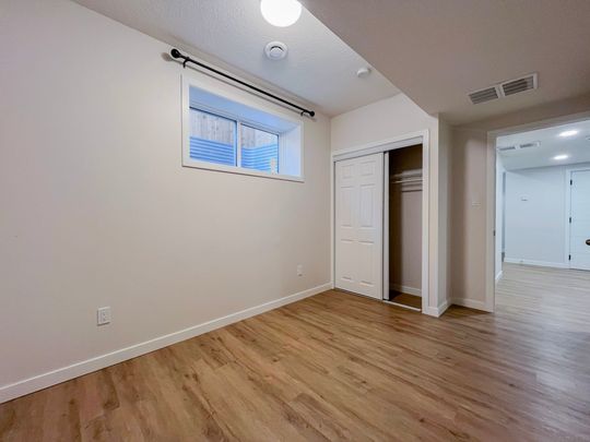 5 Bed Whole House | Mc Conachie | Double Garage • Fenced Yard | Pet Friendly - Photo 1