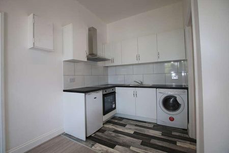St Pauls Avenue, Willesden Green, London, NW2 - Photo 4