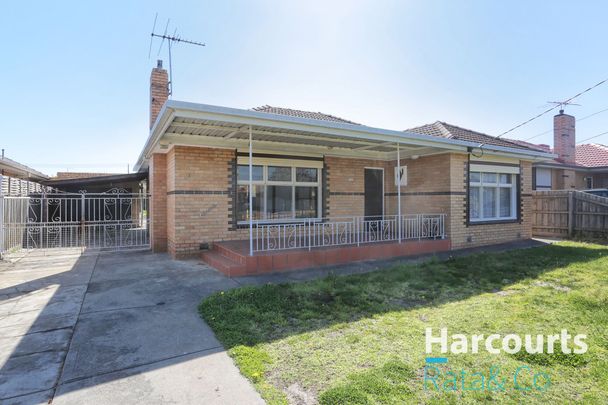 Charming 3-Bedroom Home in Thomastown - Photo 1