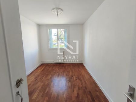 Location Appartement 4 pièces 68m² CHALON SUR SAONE 71100 - Photo 2