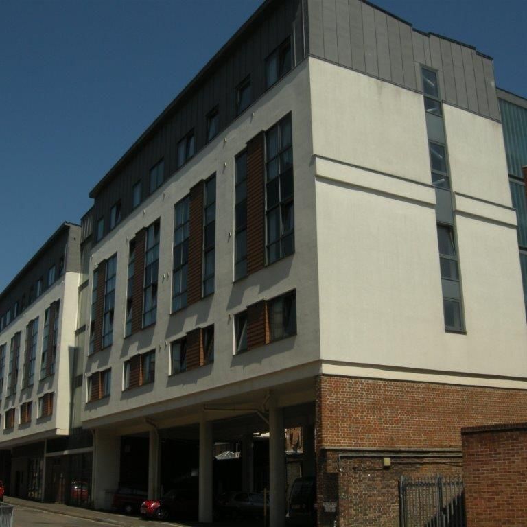 Studio to rent - Photo 1