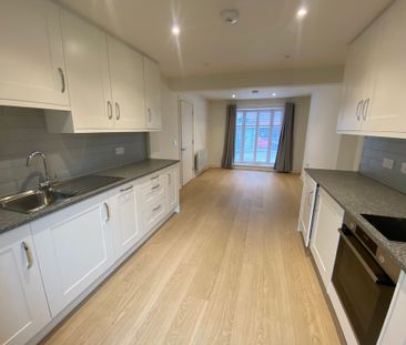 Church Lane Royston - Photo 2