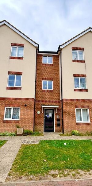 Peterborough - Photo 1