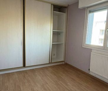 MONTIGNY LES METZ - F3 - BALCON - CUISINE EQUIPEE - GARAGE - Photo 2