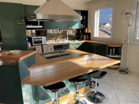 Location Appartement 4 pièces 98m² SALLANCHES 74700 - Photo 5