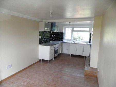 Holbrook Road, Rugby, Long Lawford - Photo 2