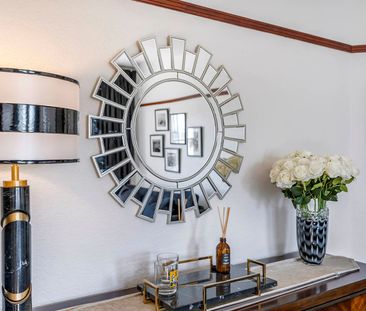 ART DECO NEW YORKER MEETS BEACHSIDE LIVING - FURNISHED EXECUTIVE AC... - Photo 5