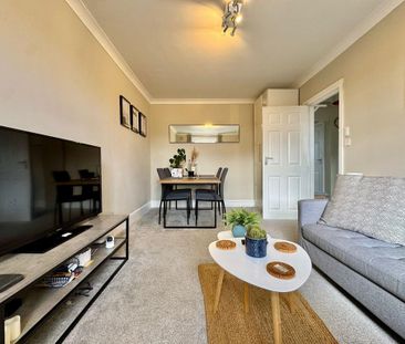 2 bedroom apartment to rent - Photo 3