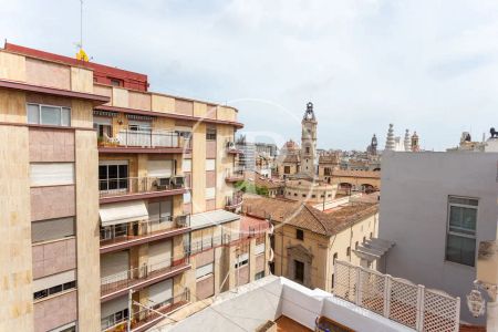 Ático de alquiler en Carrer del Periodista Azzati, Sant Francesc - Foto 5