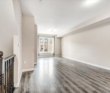 For Lease - 68 Esplanade Lane, Grimsby, Ontario - Photo 2