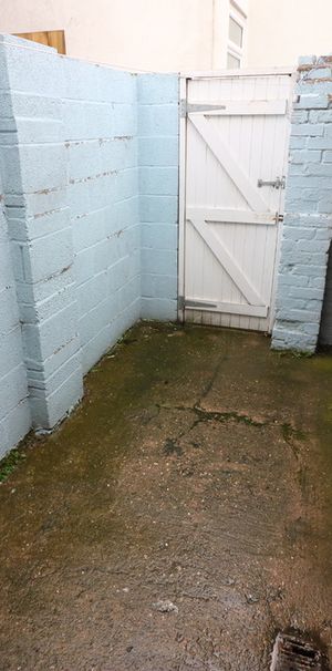 2 Irene Grove - Photo 2