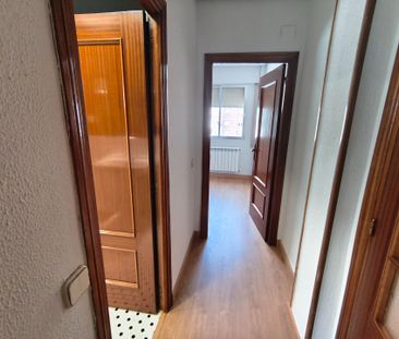 Piso de alquiler en Calle de Quero, Aluche - Photo 1