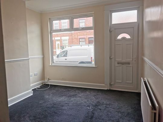 2 bedroom terraced house to rent - Photo 1