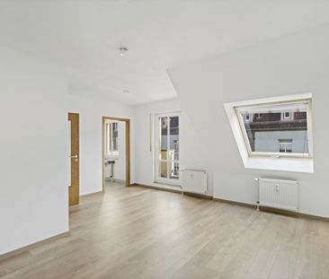 Schöne 1-Raumwohnung mit Balkon in Ammendorf! - Photo 2