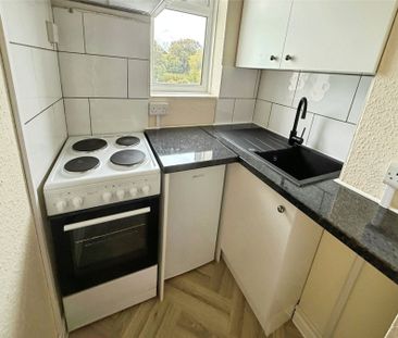 Marine Park, Paignton, Devon, TQ3 - Photo 3