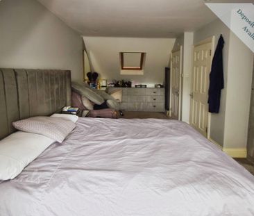 4 bedroom semi-detached house to rent - Photo 5