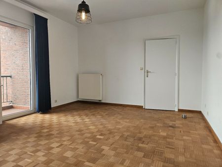 Ruim, lichtrijk appartement met 3 slaapkamers in het centrum van Mol! - Photo 3