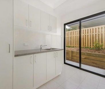 Upper Coomera - Photo 2