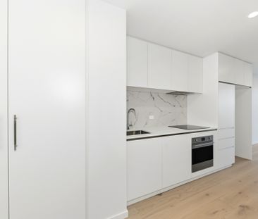 Brand New Living at "The Shard" - Modern Style and Ultimate Conveni... - Photo 6