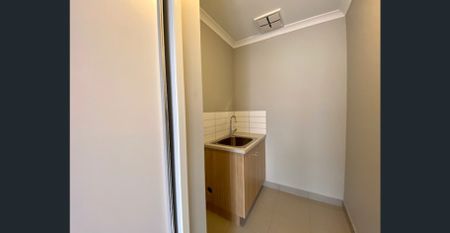 Modern Townhouse! - Photo 5