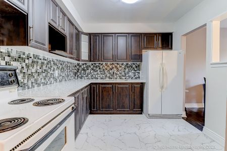 For Lease - 426 Dawes Road Unit# A, Toronto, Ontario - Photo 4