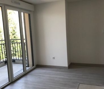 Location Appartement 2 pièces 44m² - Photo 2