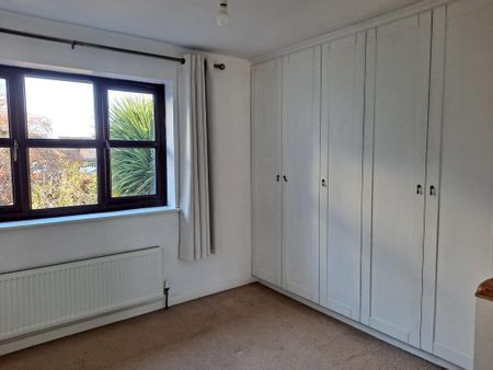 2 bedroom semi-detached house to rent - Photo 4