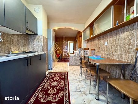 Apartament 3 camere decomandate, 70 mp, etaj 3, parcare, zona Calea Fl - Fotografie 4