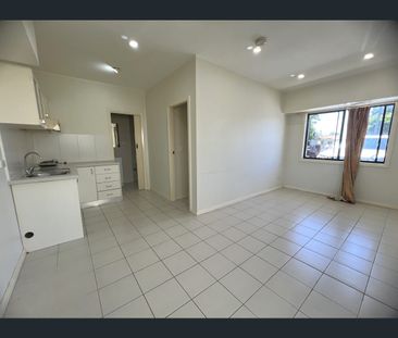 1 Sackville Street, Fairfield Heights, NSW 2165 - Photo 2