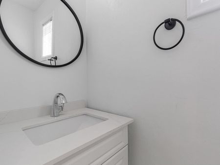 For Lease - 139 Flora Drive Unit# Main, Toronto, Ontario - Photo 4