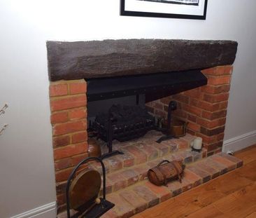 4 bedroom semi-detached house to rent - Photo 2