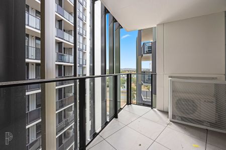 Affordable apartment in central Gungahlin! - Photo 2