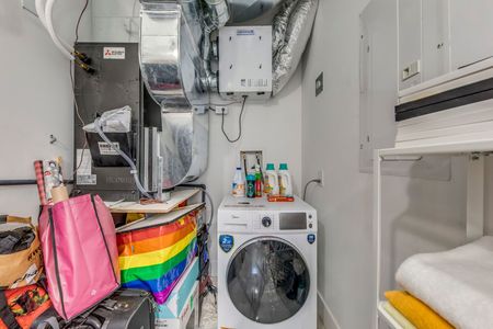 For Lease - 19 Hatfield (Lower #3) Crescent, Toronto, Ontario - Photo 2