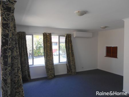 10 Goorong Street, Sunnybank Hills, QLD 4109 - Photo 3