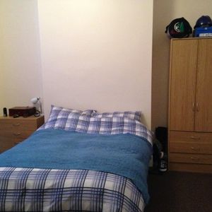 5 bed student house to let 5 minutes walk to the university, - Photo 2