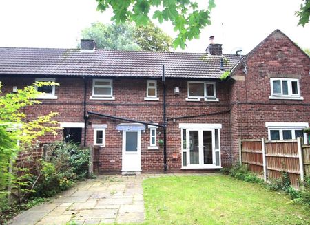 Piper Hill Avenue, Manchester, M22 4DZ - Photo 2