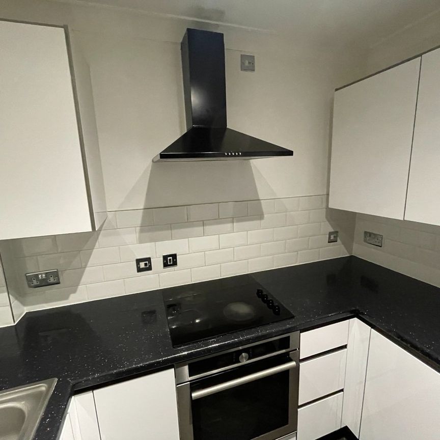 1 Bed Flat, Burne Jones House, B2 - Photo 1