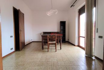 Luminoso appartamento arredato solo di cucina