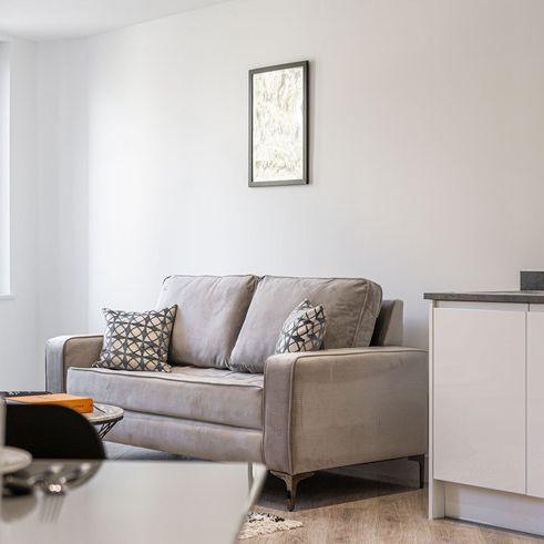 Station Approach - Photo 1