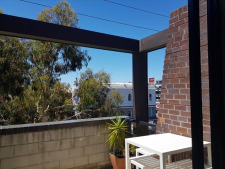 Port Melbourne - Photo 3