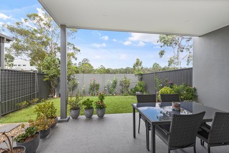 MODERN HOME WITH A GREAT LOCALE! - Photo 3