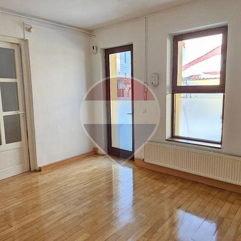 Casa de inchiriat in Andrei Muresanu, str. Anatol France - Fotografie 1