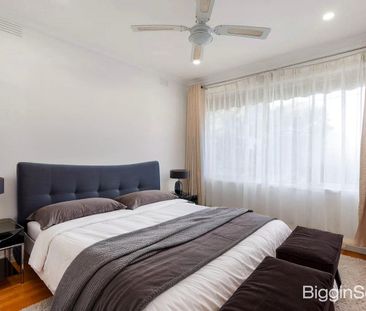 Family Living at Its Best - Two Living Zones, Outdoor Space & Great... - Photo 1